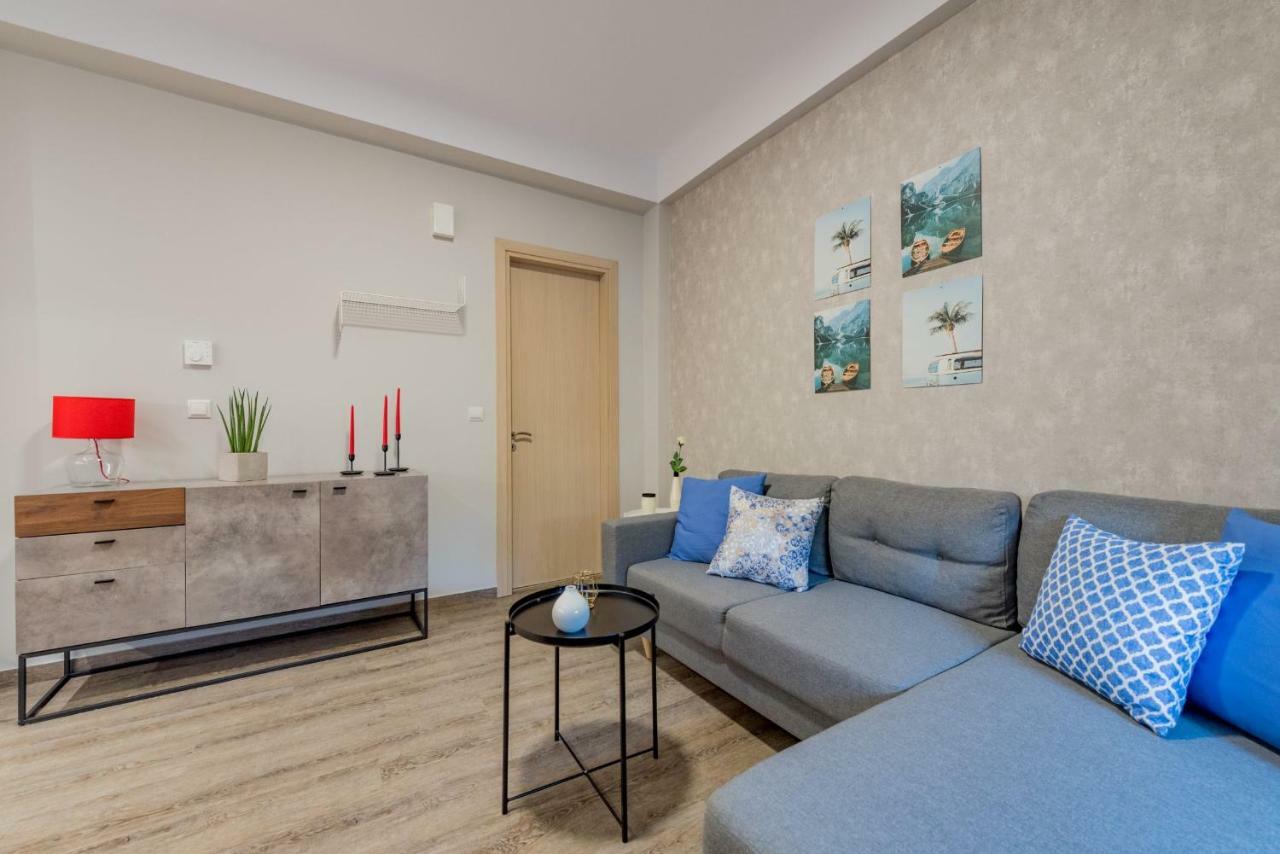 Stylish & Bright Apartment In The City Centre Закинтос Екстериор снимка