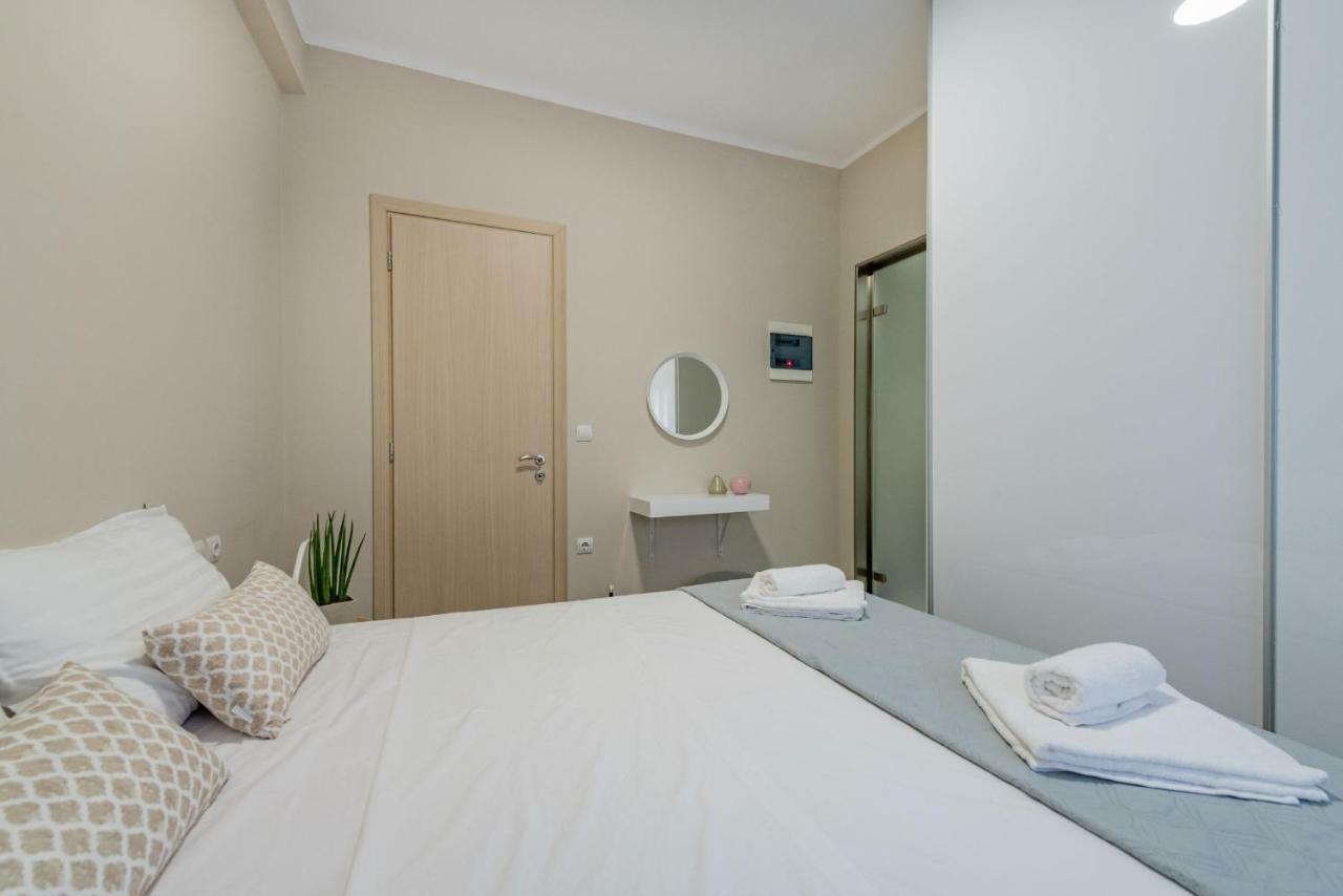 Stylish & Bright Apartment In The City Centre Закинтос Екстериор снимка